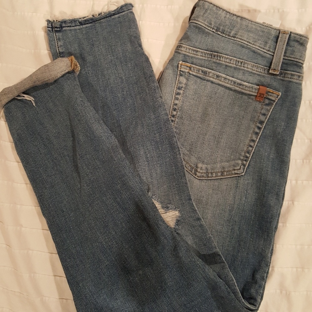 Distressed Jeans
